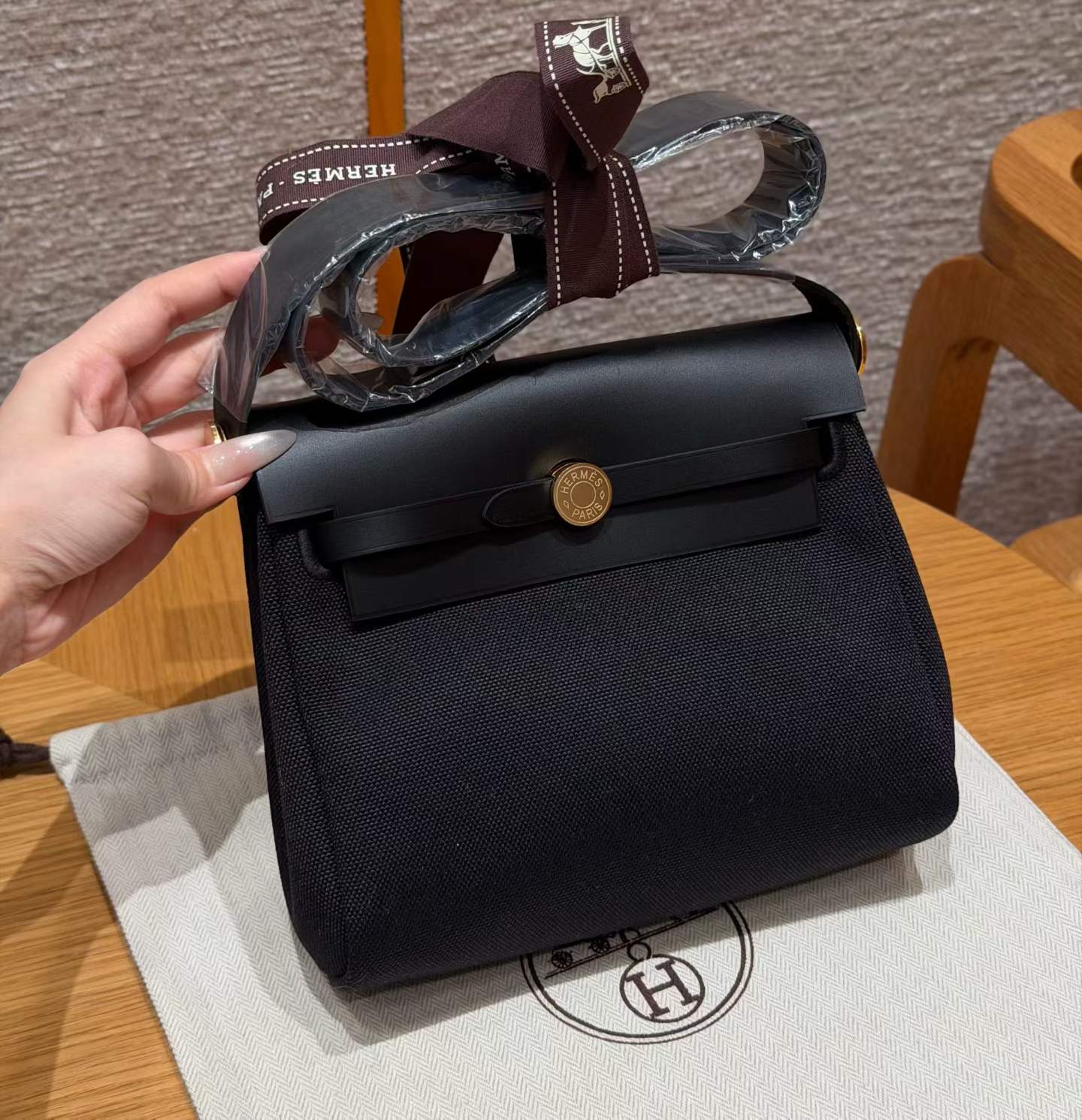 Hermès Herbag Zip 20 Shoulderpack view 1