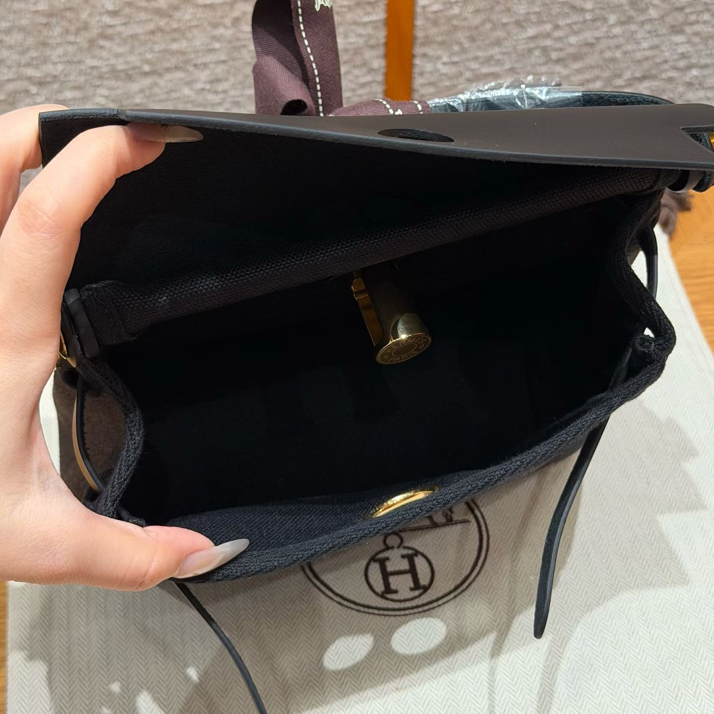 Hermès Herbag Zip 20 Shoulderpack view 7