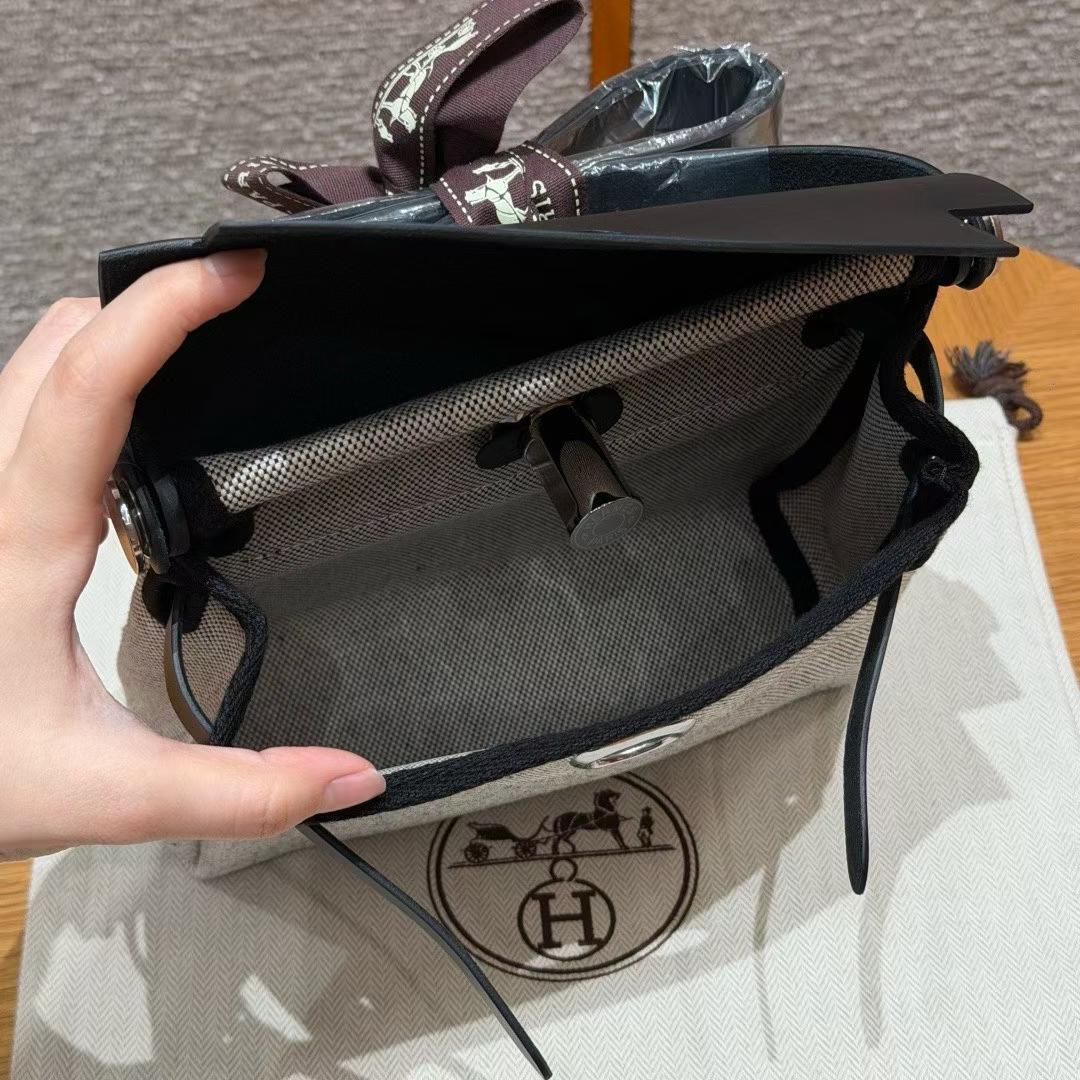 Hermès Herbag Zip 20 Shoulderpack view 6