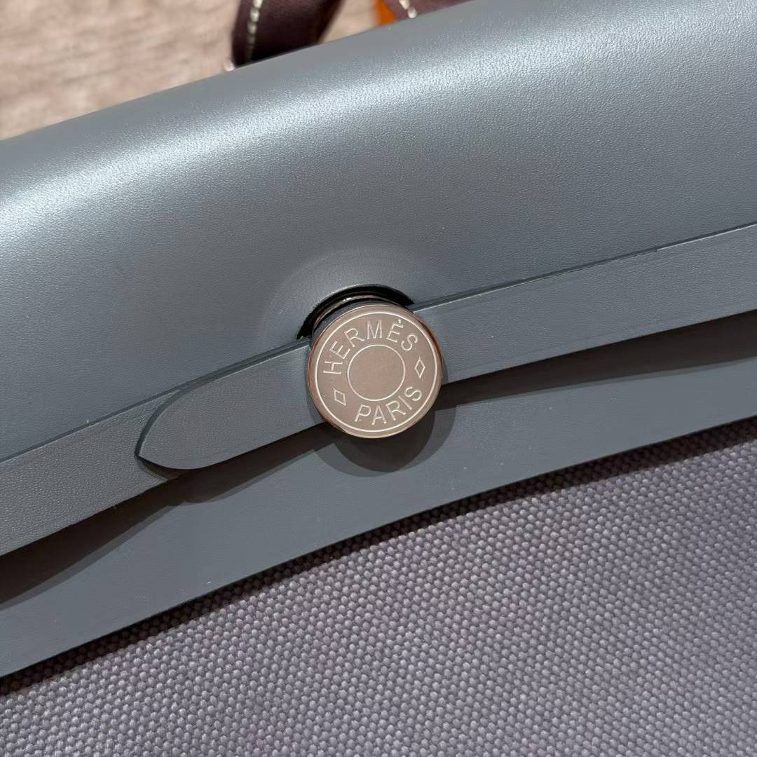 Hermès Herbag Zip 20 Shoulderpack view 7