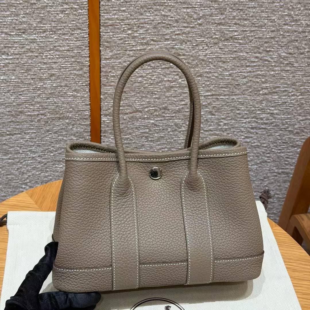 Hermès Neo Garden 23 Handbag view 2