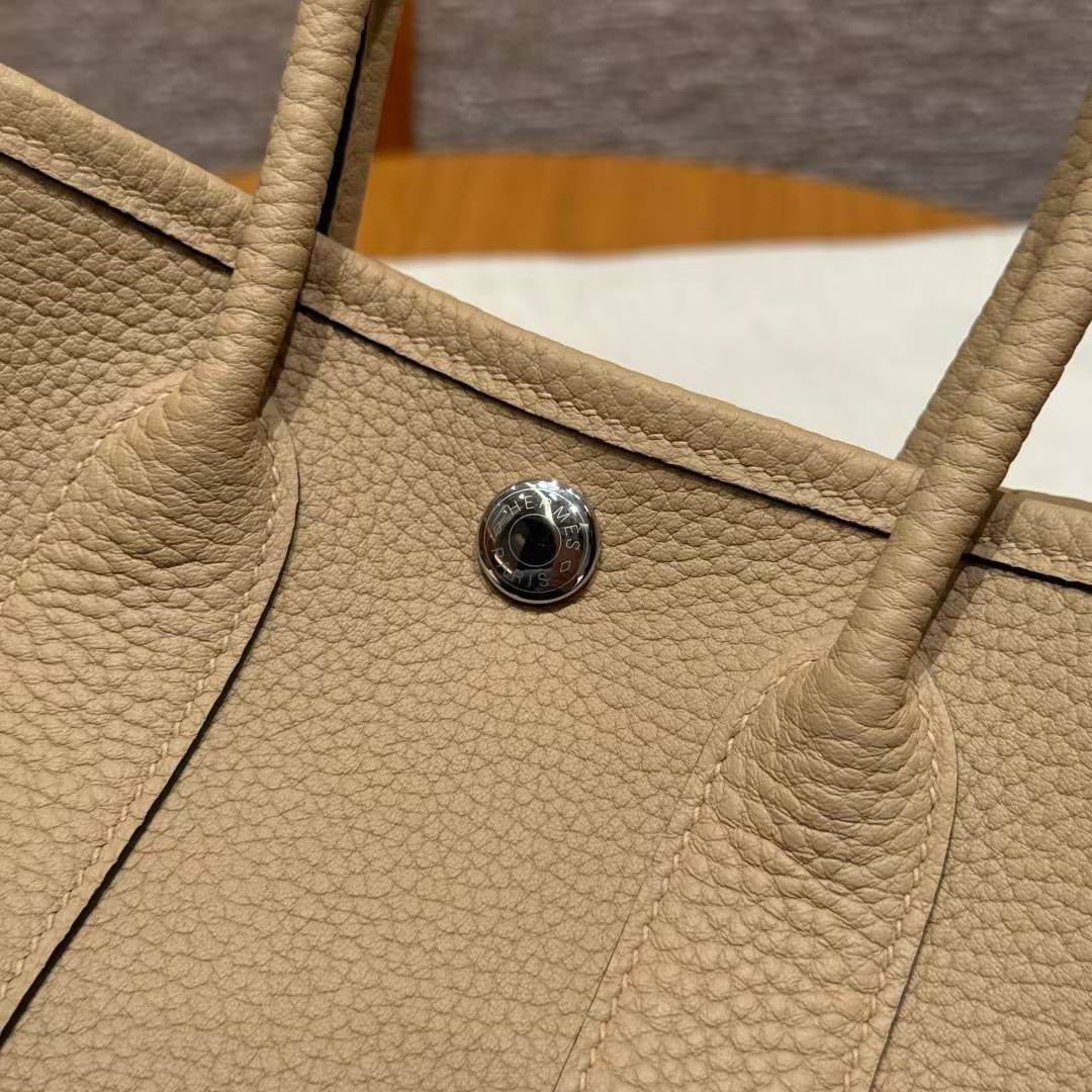 Hermès Neo Garden 23 Handbag view 4