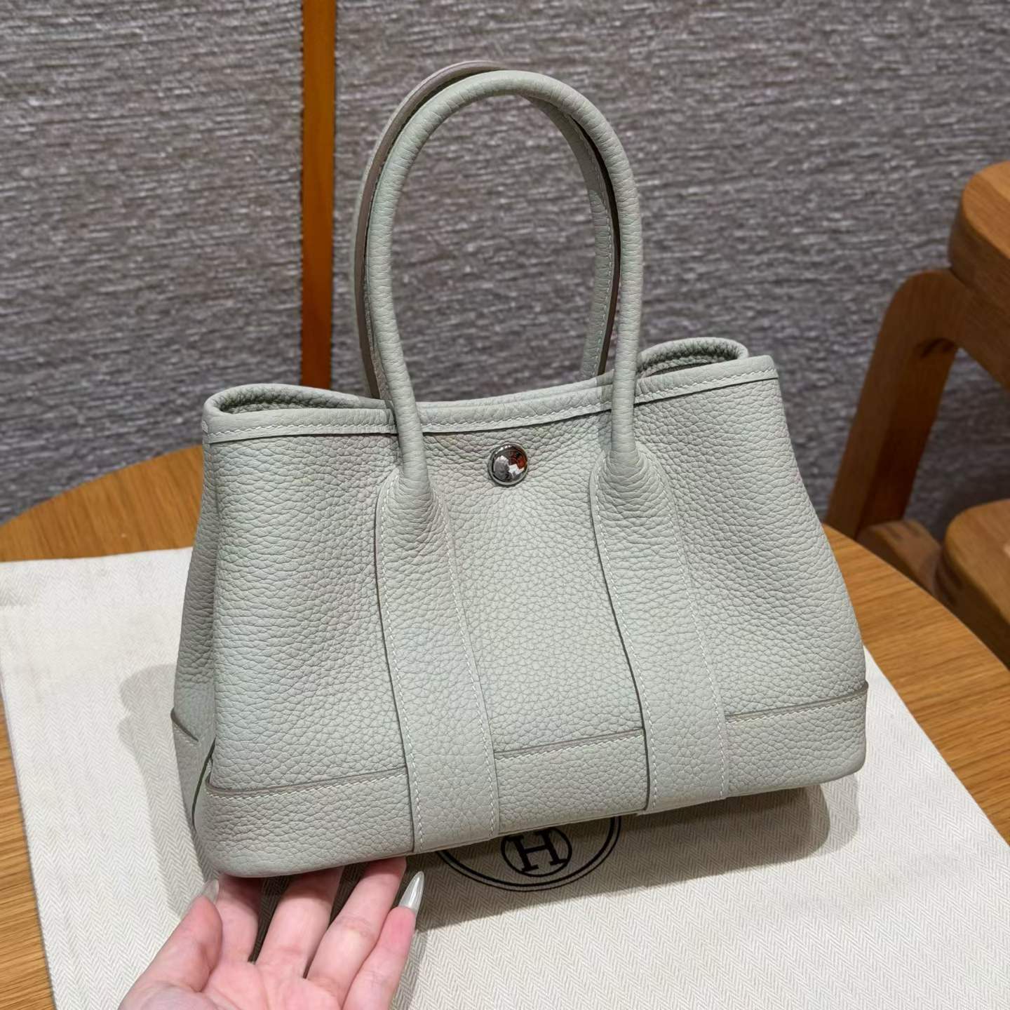 Hermès Neo Garden 23 Handbag view 1