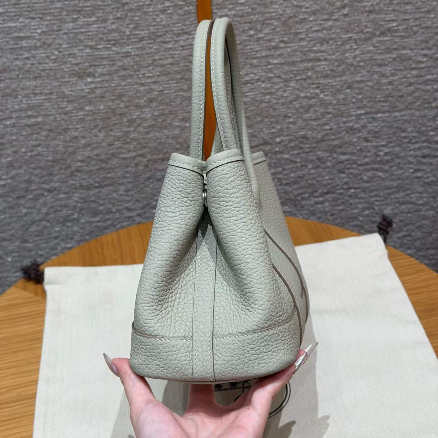 Hermès Neo Garden 23 Handbag view 3