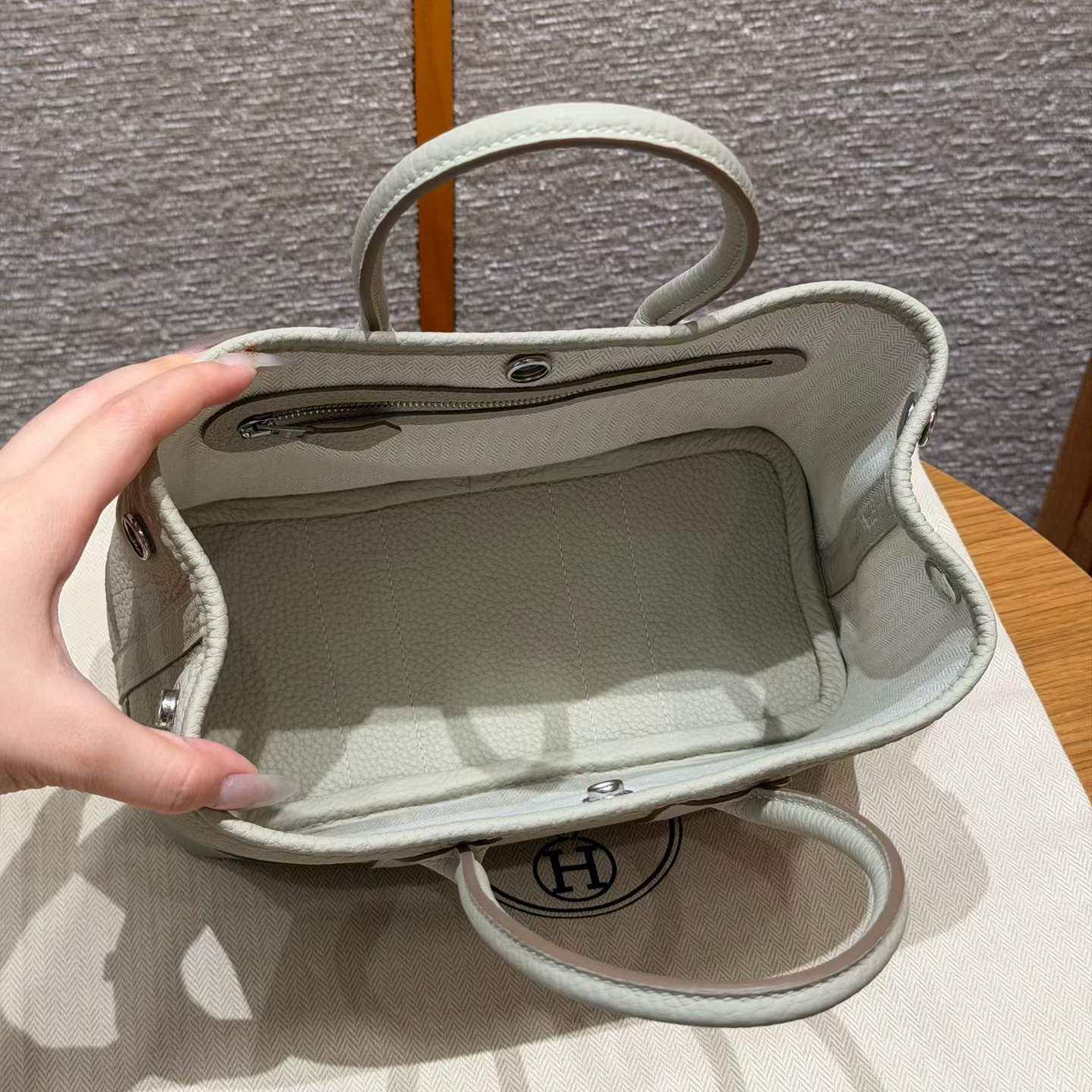 Hermès Neo Garden 23 Handbag view 5