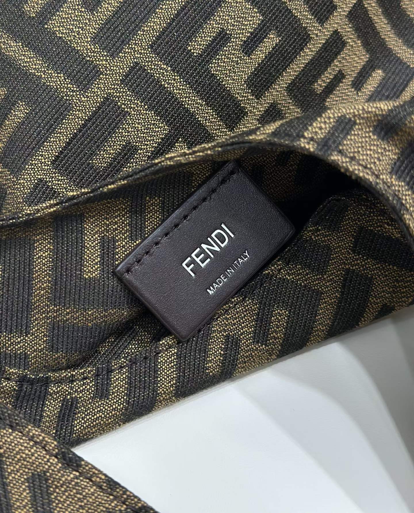 Fendi Vegetable basket handbag view 6