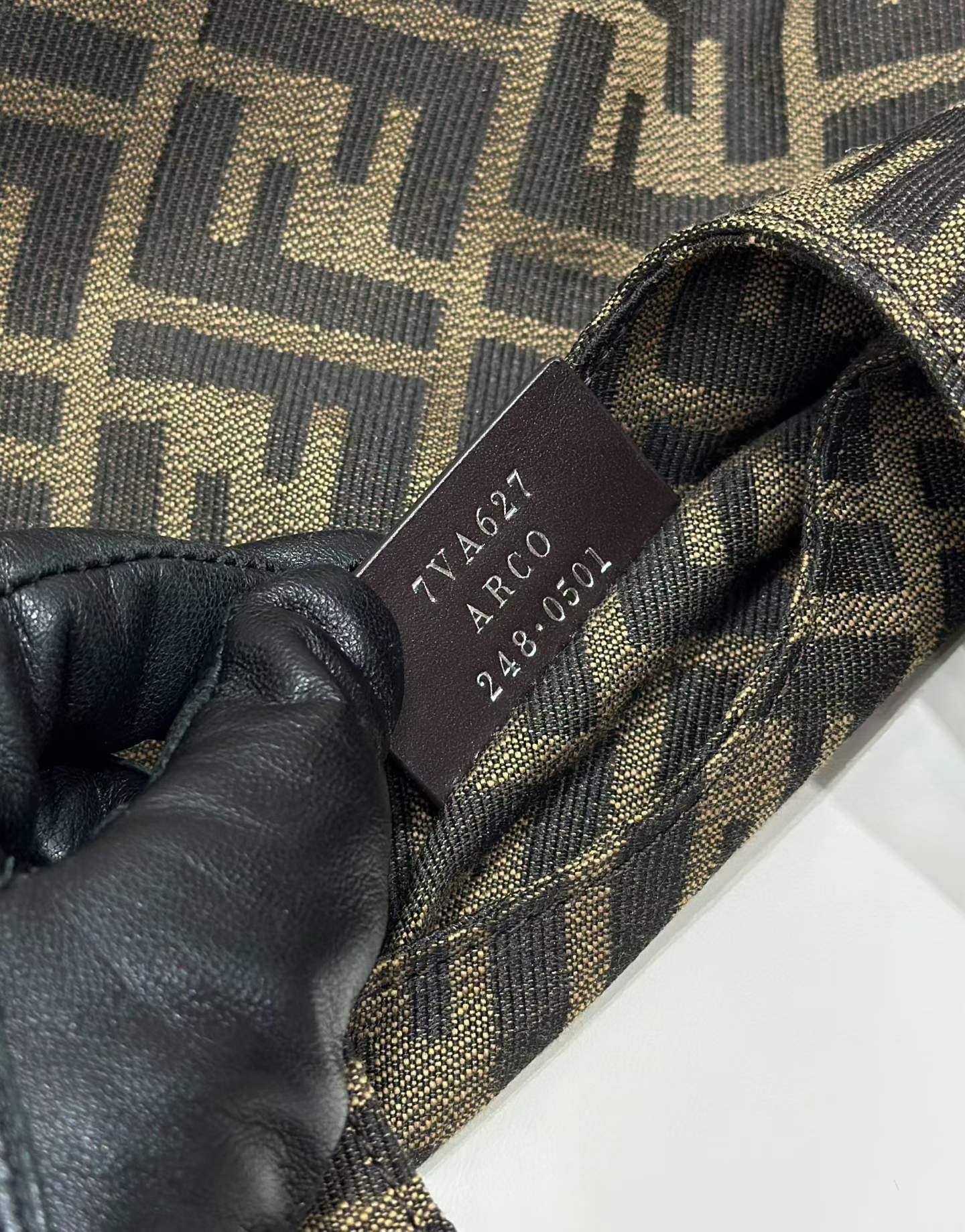 Fendi Vegetable basket handbag view 7
