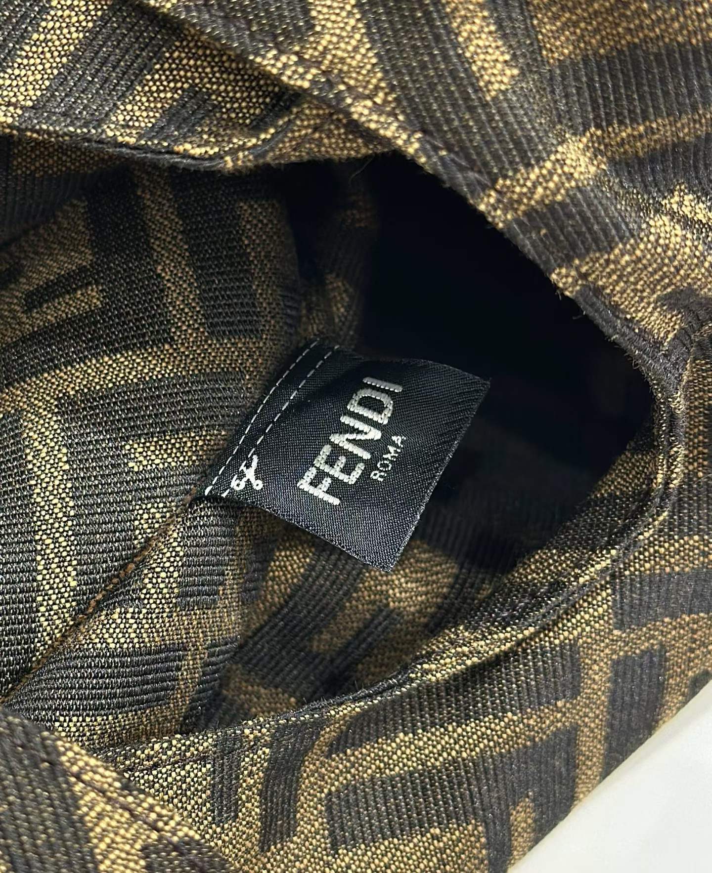 Fendi Vegetable basket handbag view 8