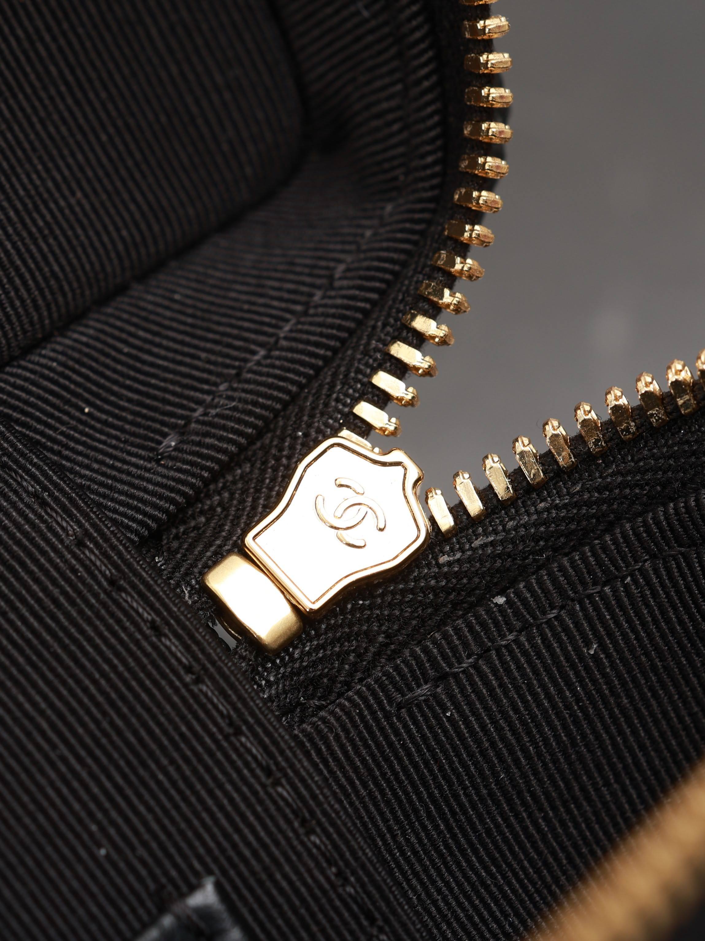 Chanel Classic Vanity with Chain view 11