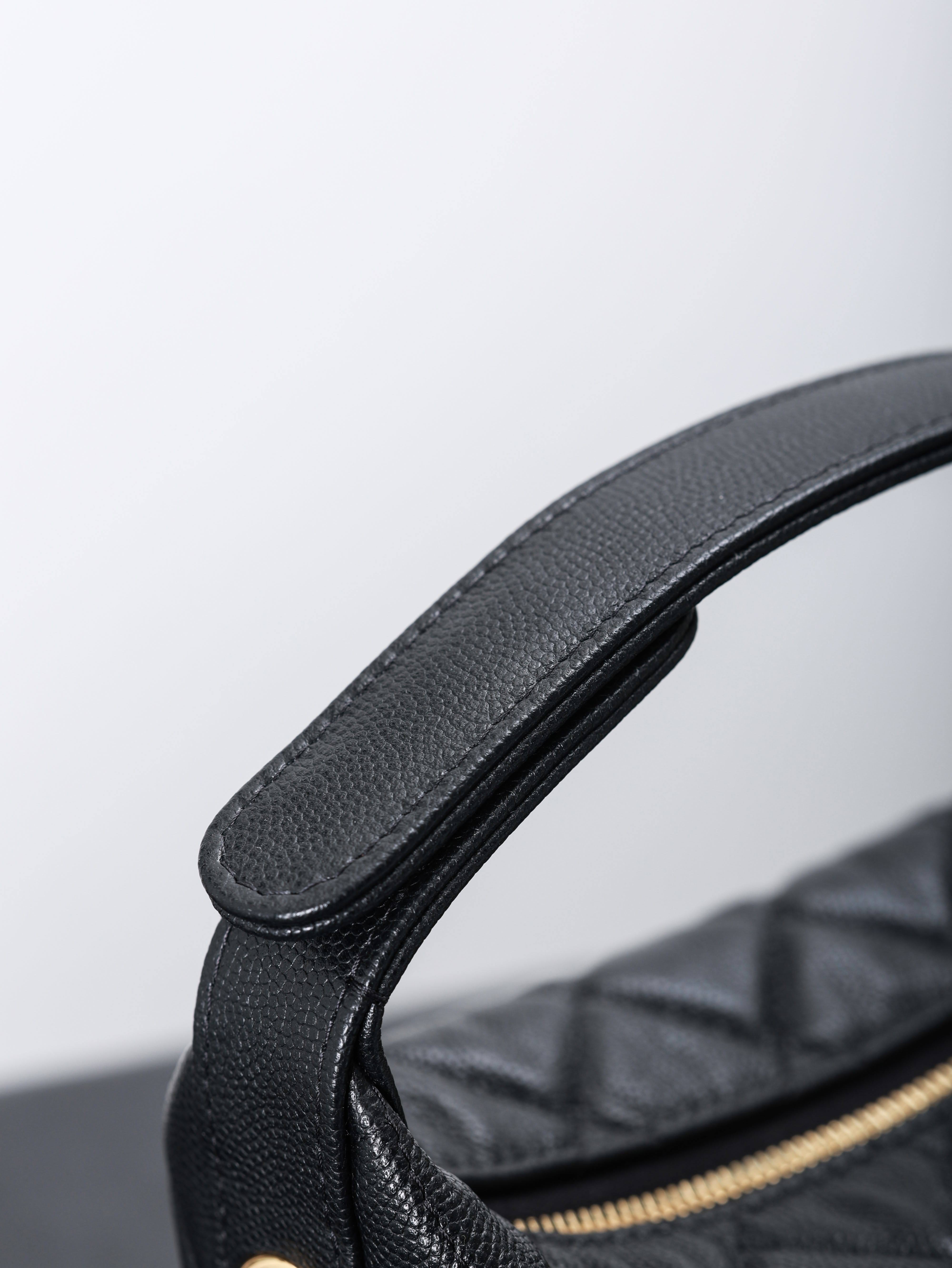 Chanel Classic Clutch with Chain view 4