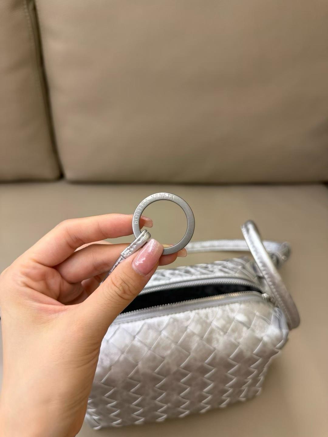 Bottega Veneta Loop Top Handle view 9