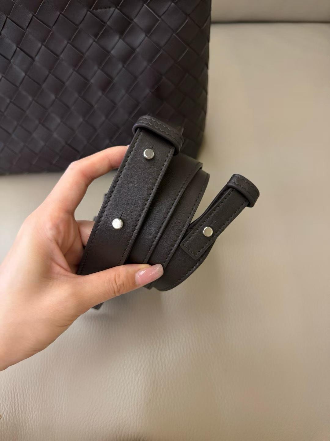 Bottega Veneta Mini Zipped Tote view 9