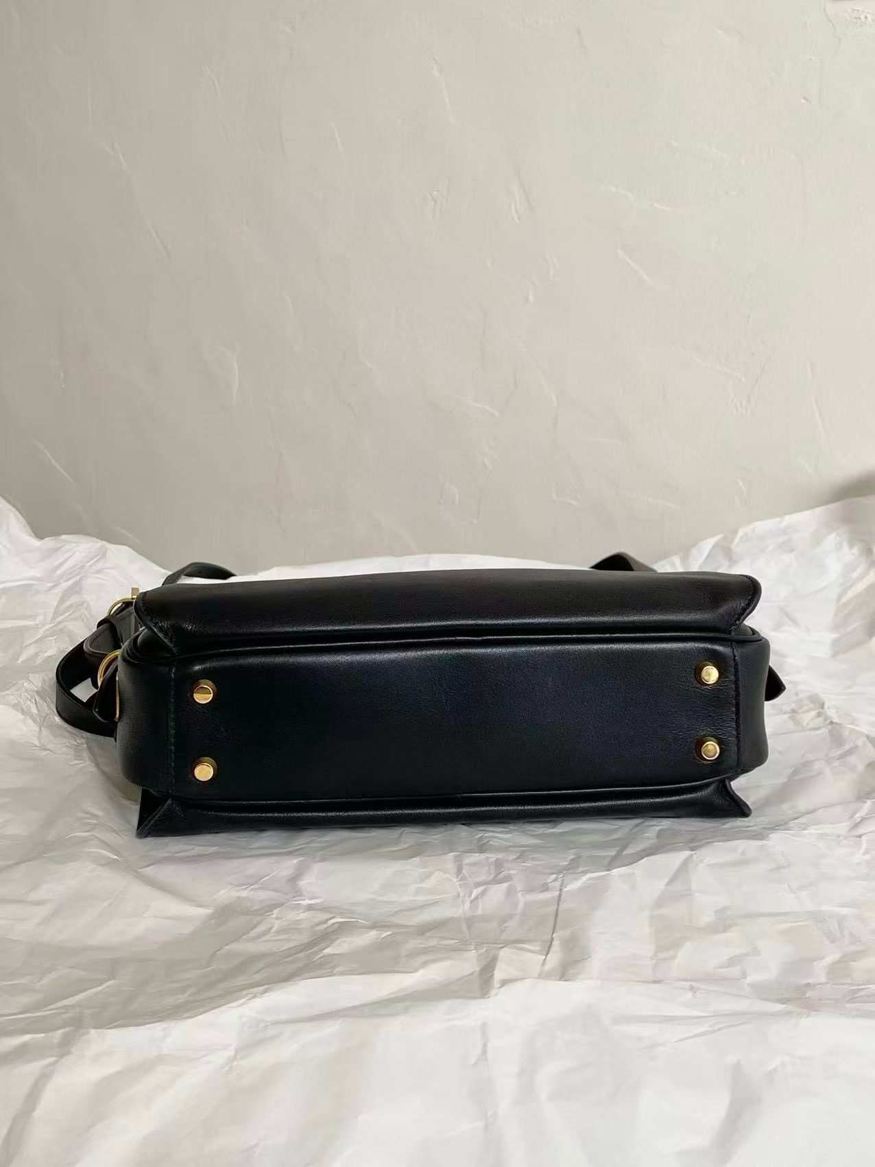 Balenciaga LE 7 Medium shoulder bag view 3