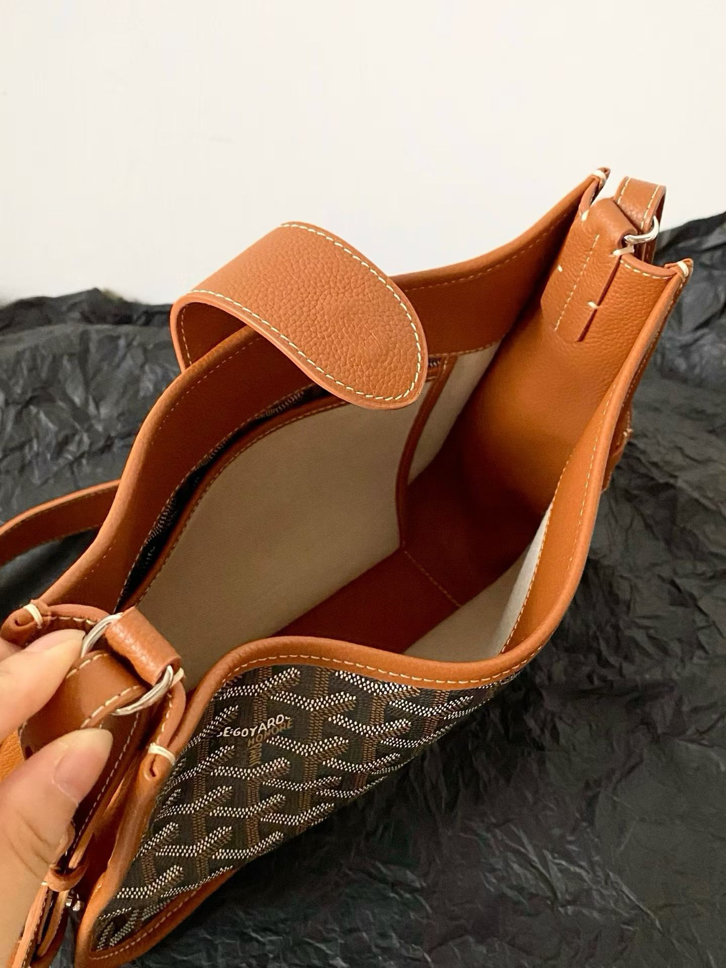 Goyard Musette bag view 17