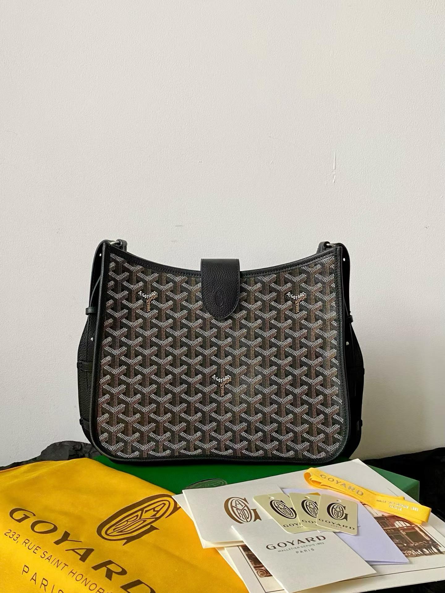 Goyard Musette bag view 2