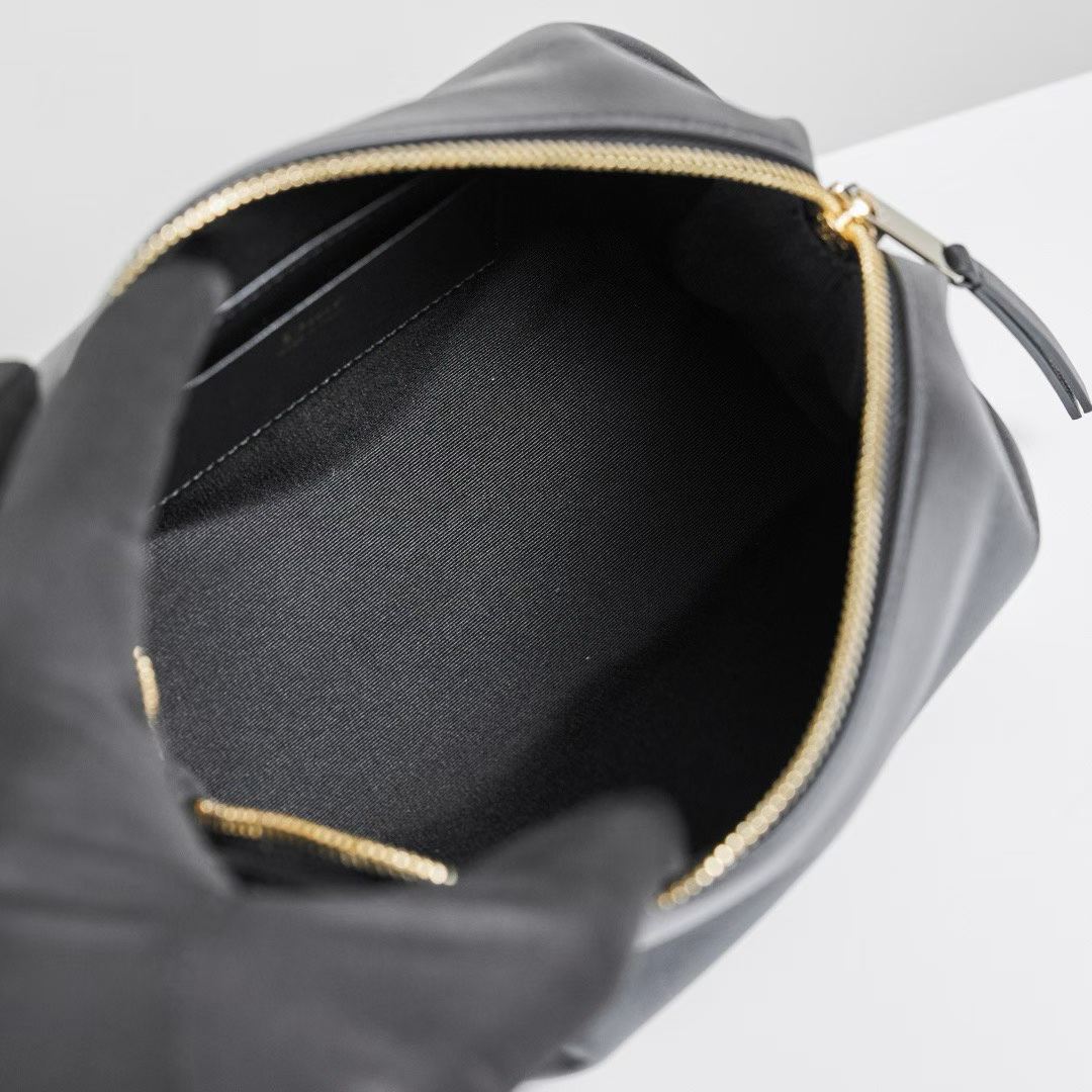 Dior Bow Pouch view 8