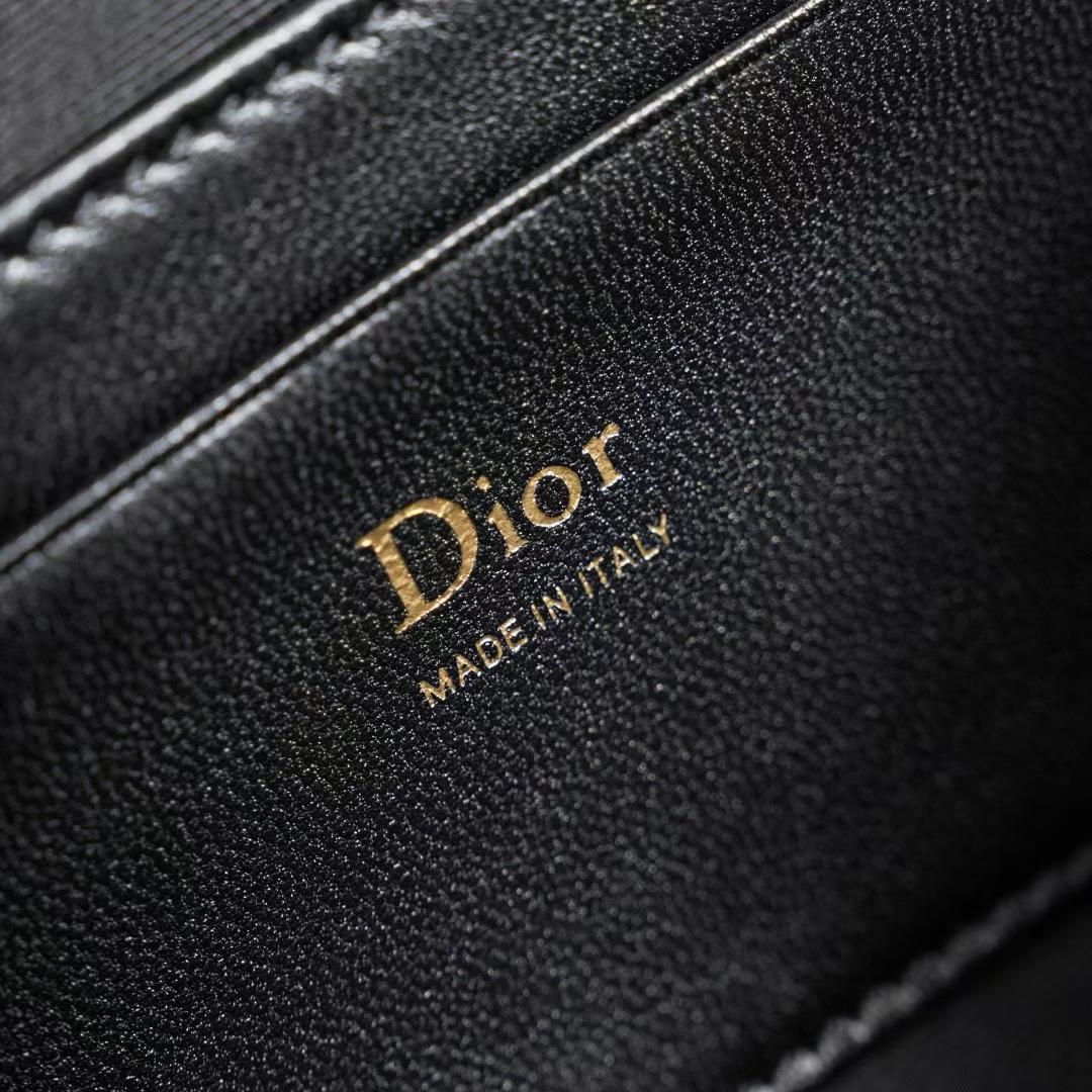 Dior Bow Pouch view 9