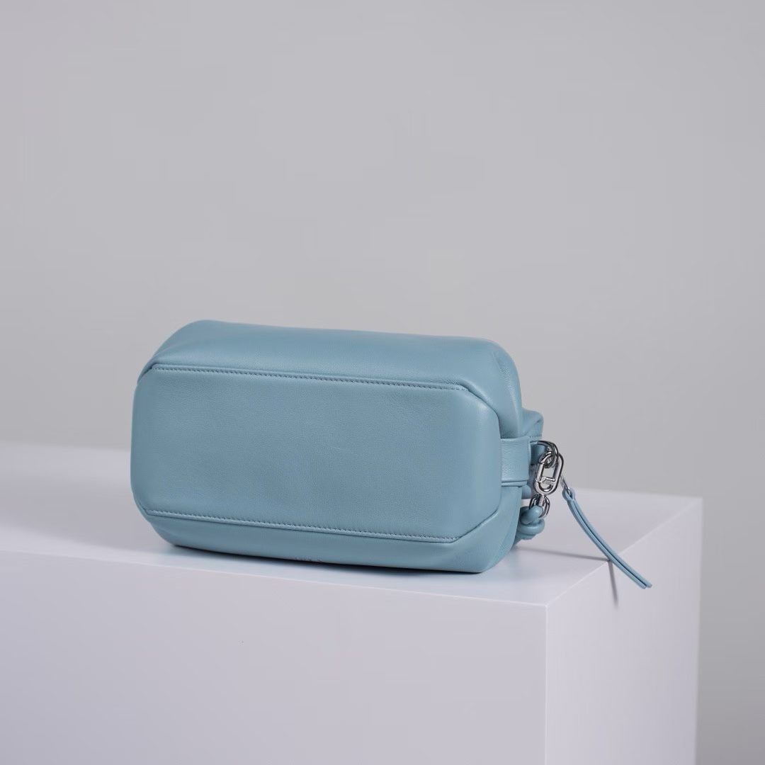 Dior Bow Pouch view 4