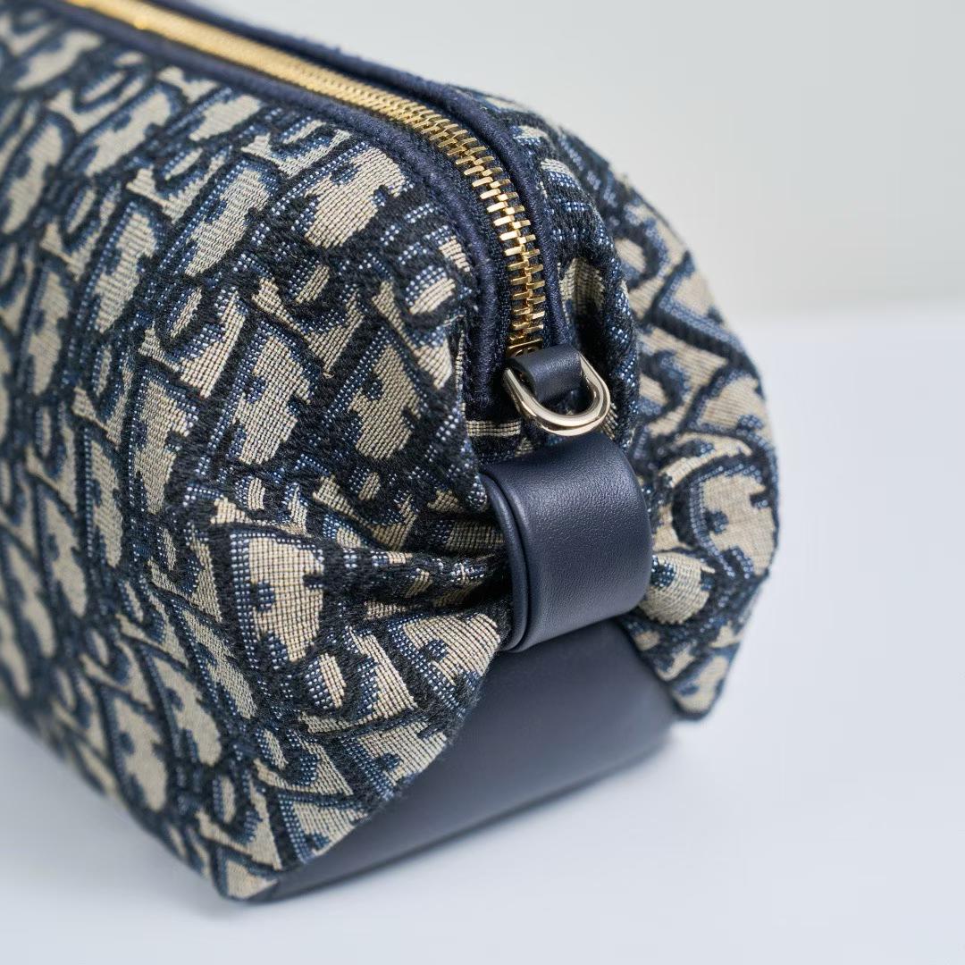 Dior Bow Pouch view 4