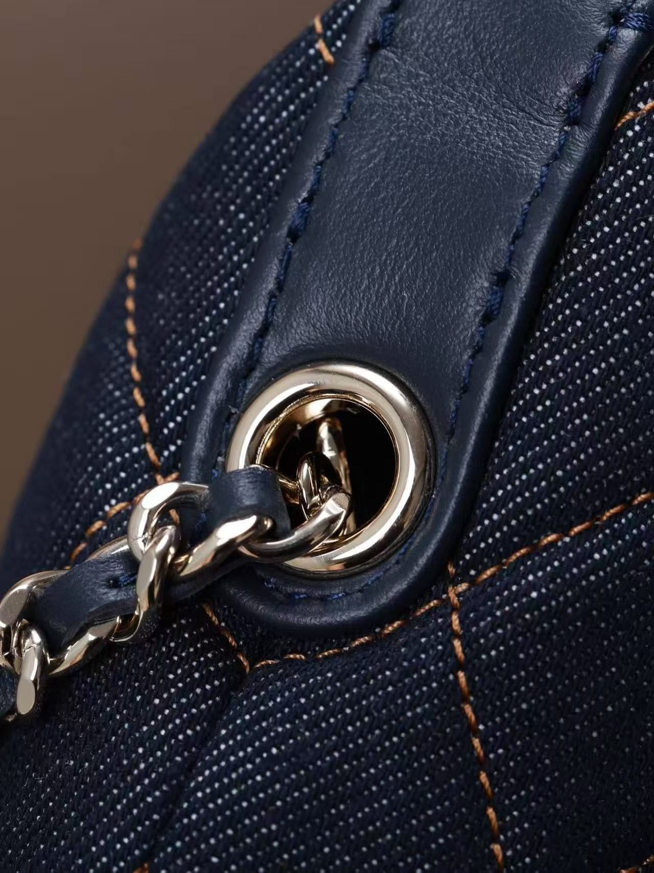Chanel 26 Clutch with chain view 7