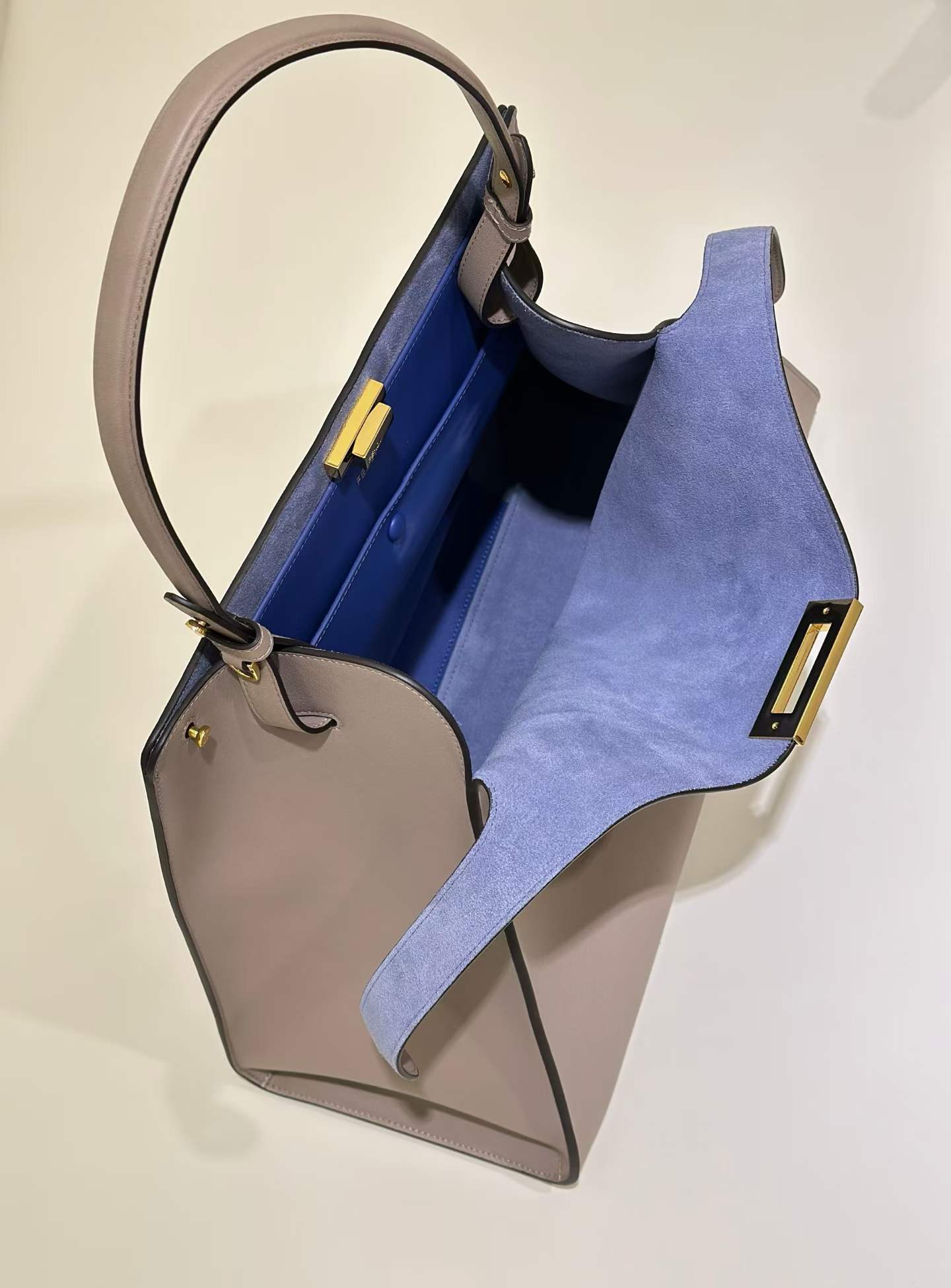 Fendi Way Medium view 11