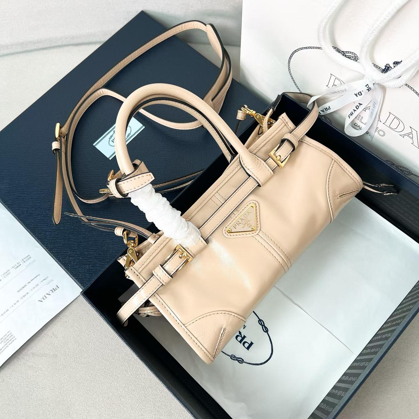 Prada Bonnie leather mini handbag view 3
