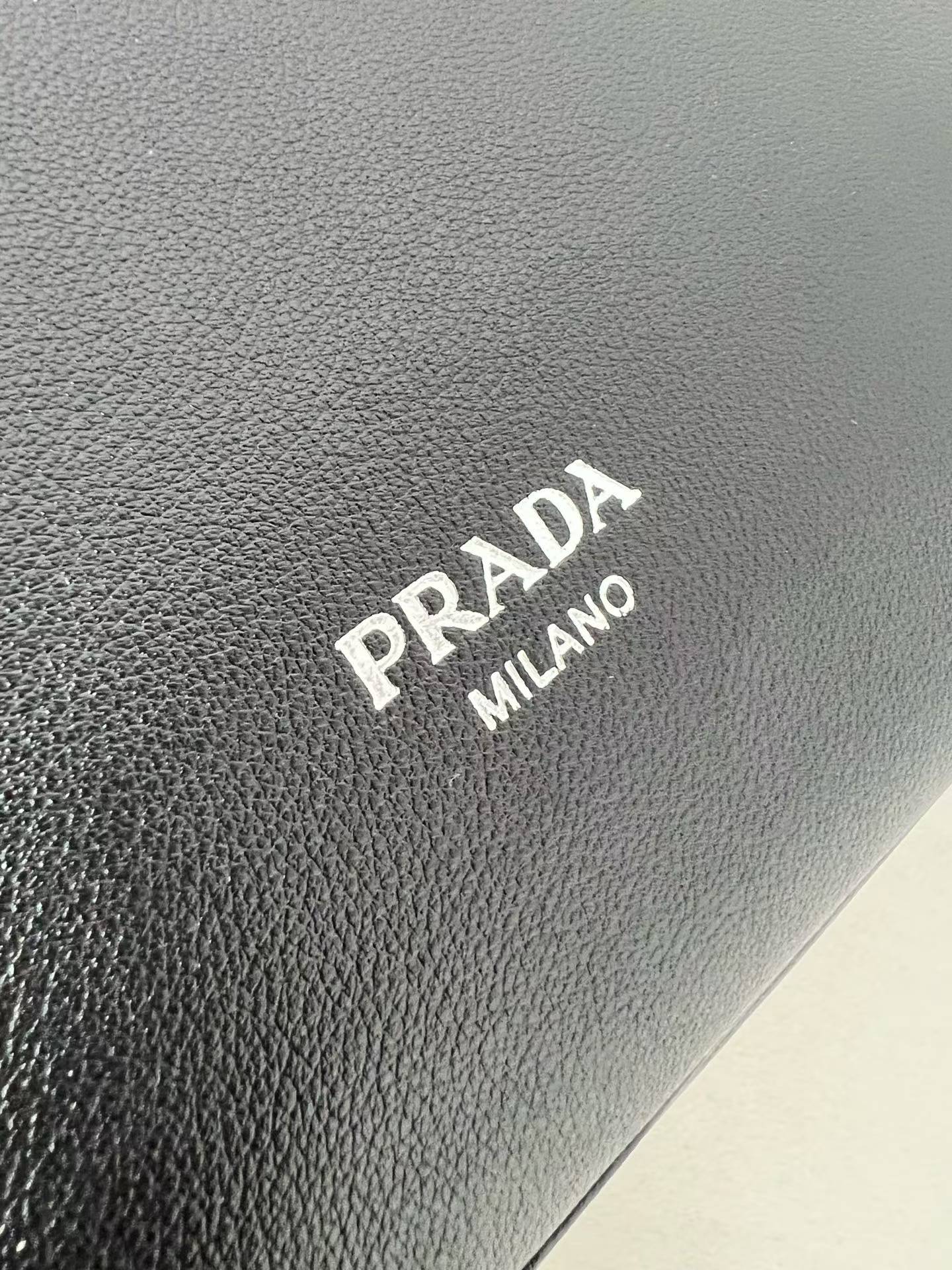 Prada Fold large leather shoulder bag view 14
