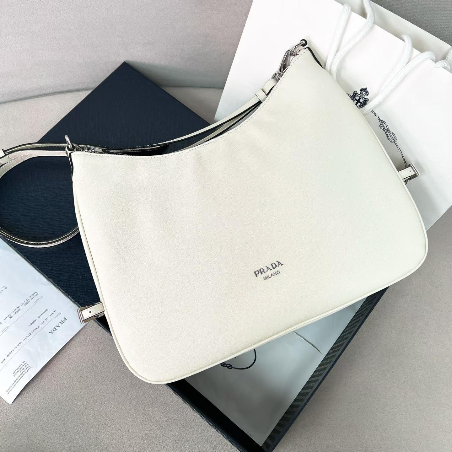 Prada Fold large leather shoulder bag view 4