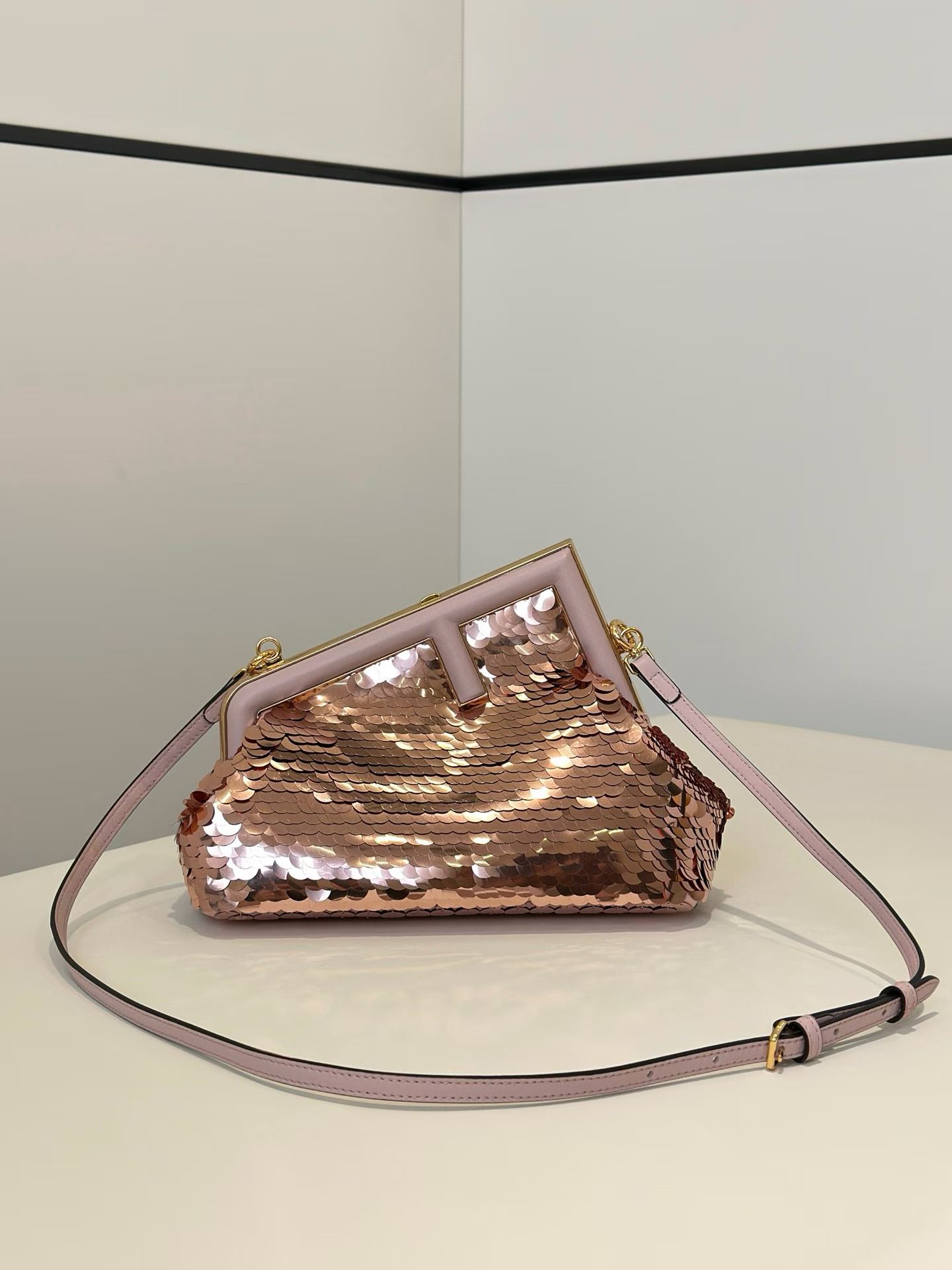 Fendi First view 2