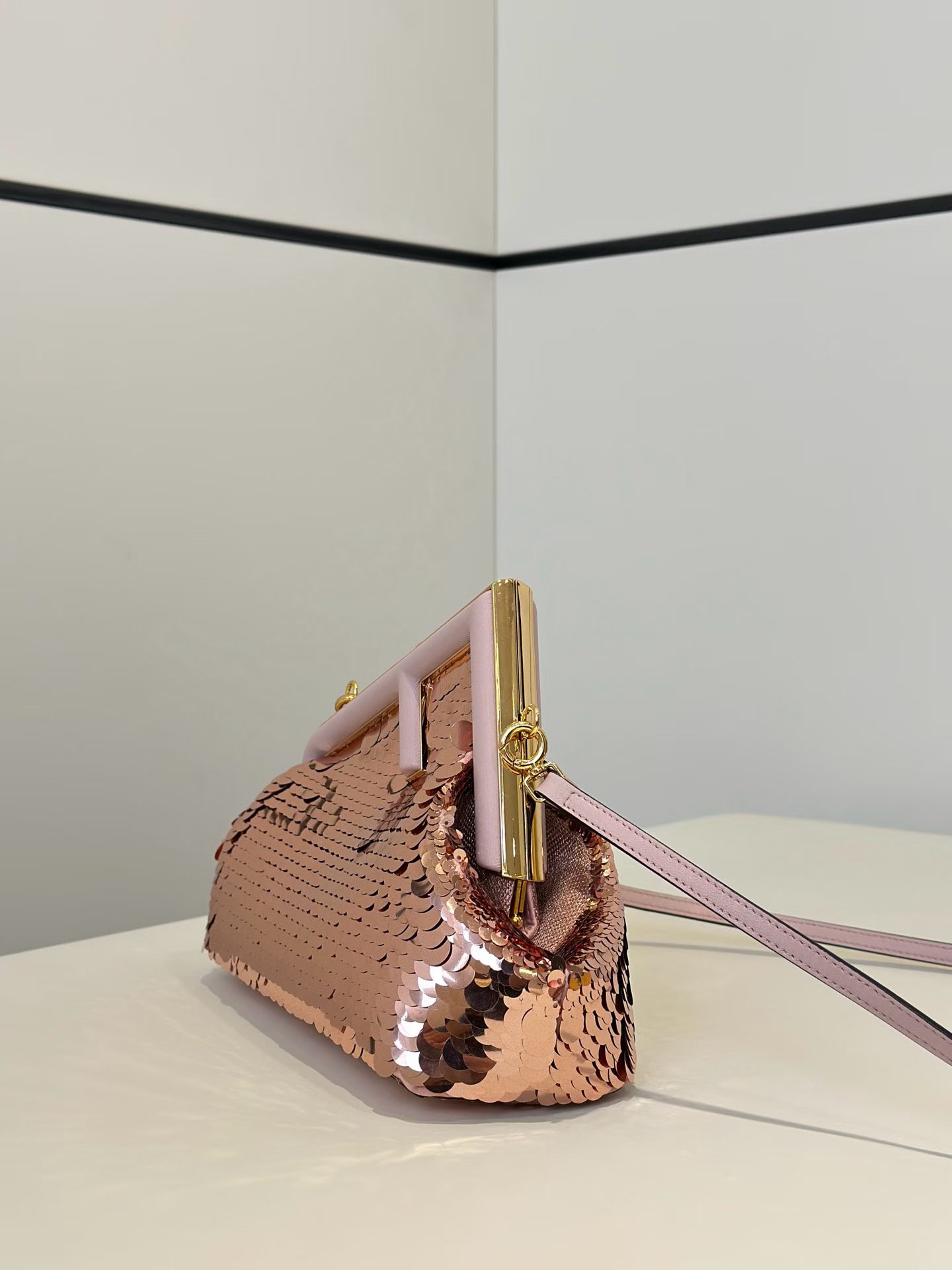 Fendi First view 3