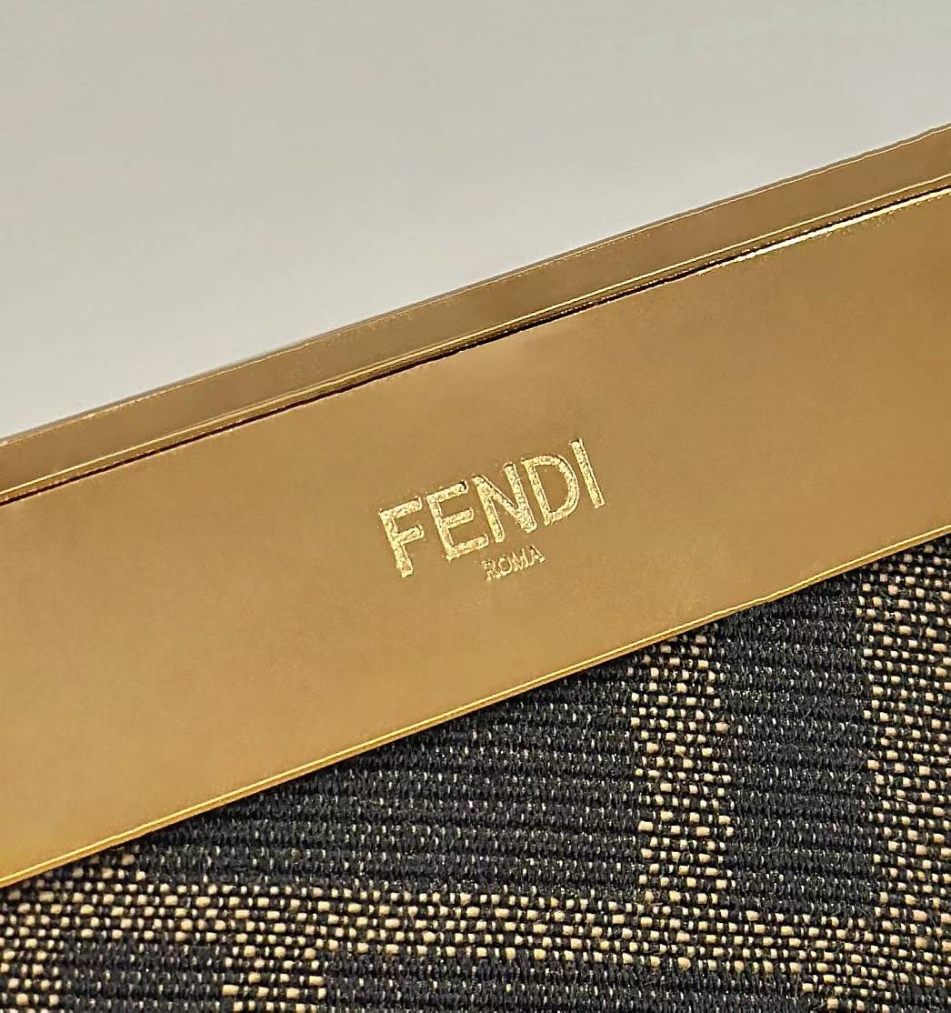 Fendi First view 7