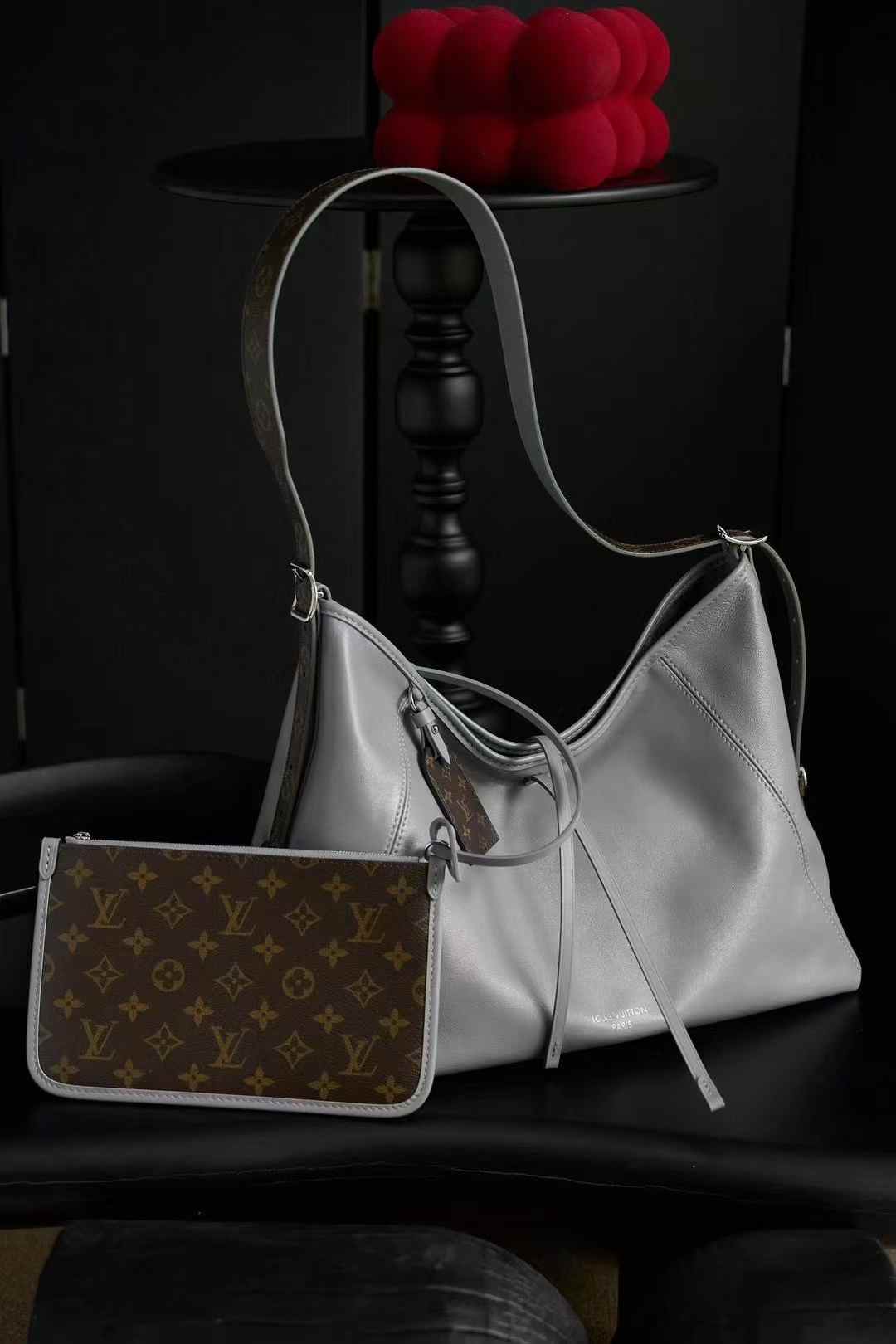 Louis Vuitton CarryAll Vibe MM Bag M12583 view 2