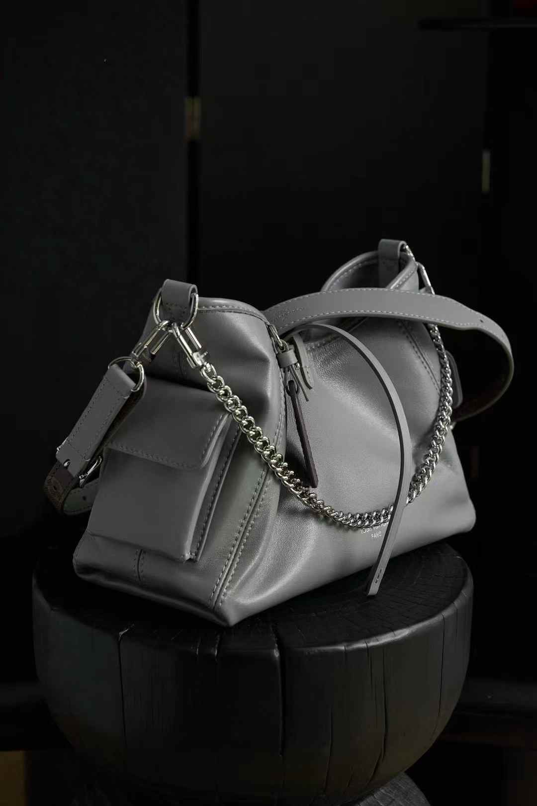 Louis Vuitton CarryAll Cargo Vibe PM Bag M12579 view 2