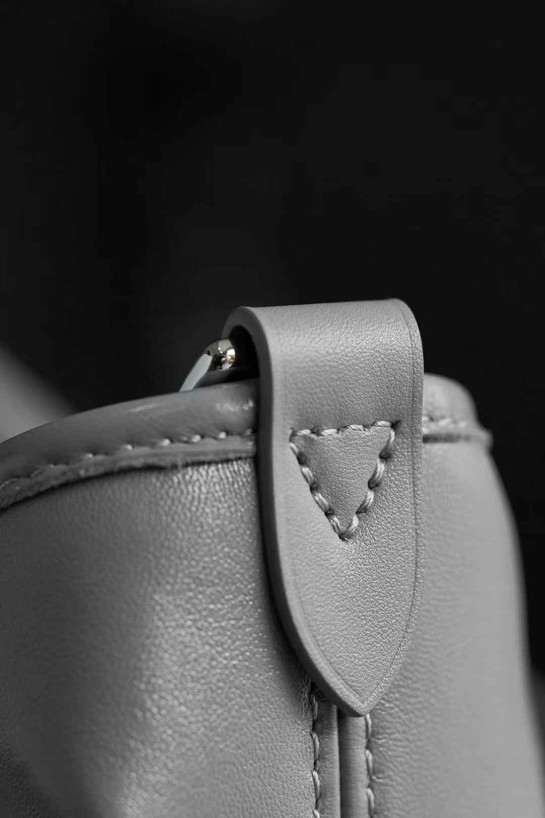 Louis Vuitton CarryAll Cargo Vibe PM Bag M12579 view 4