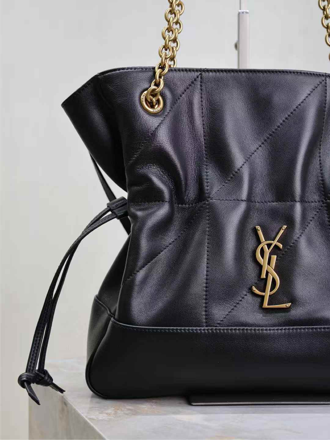 Saint Laurent jamie shopping bag in lambskin view 2