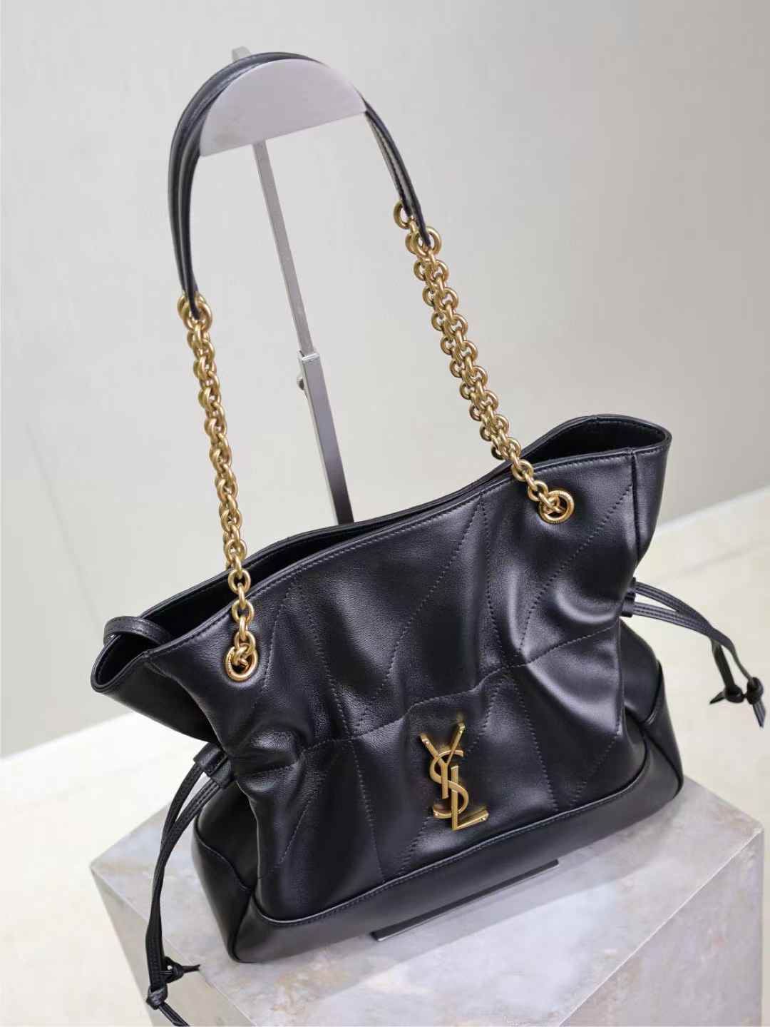 Saint Laurent jamie shopping bag in lambskin view 3