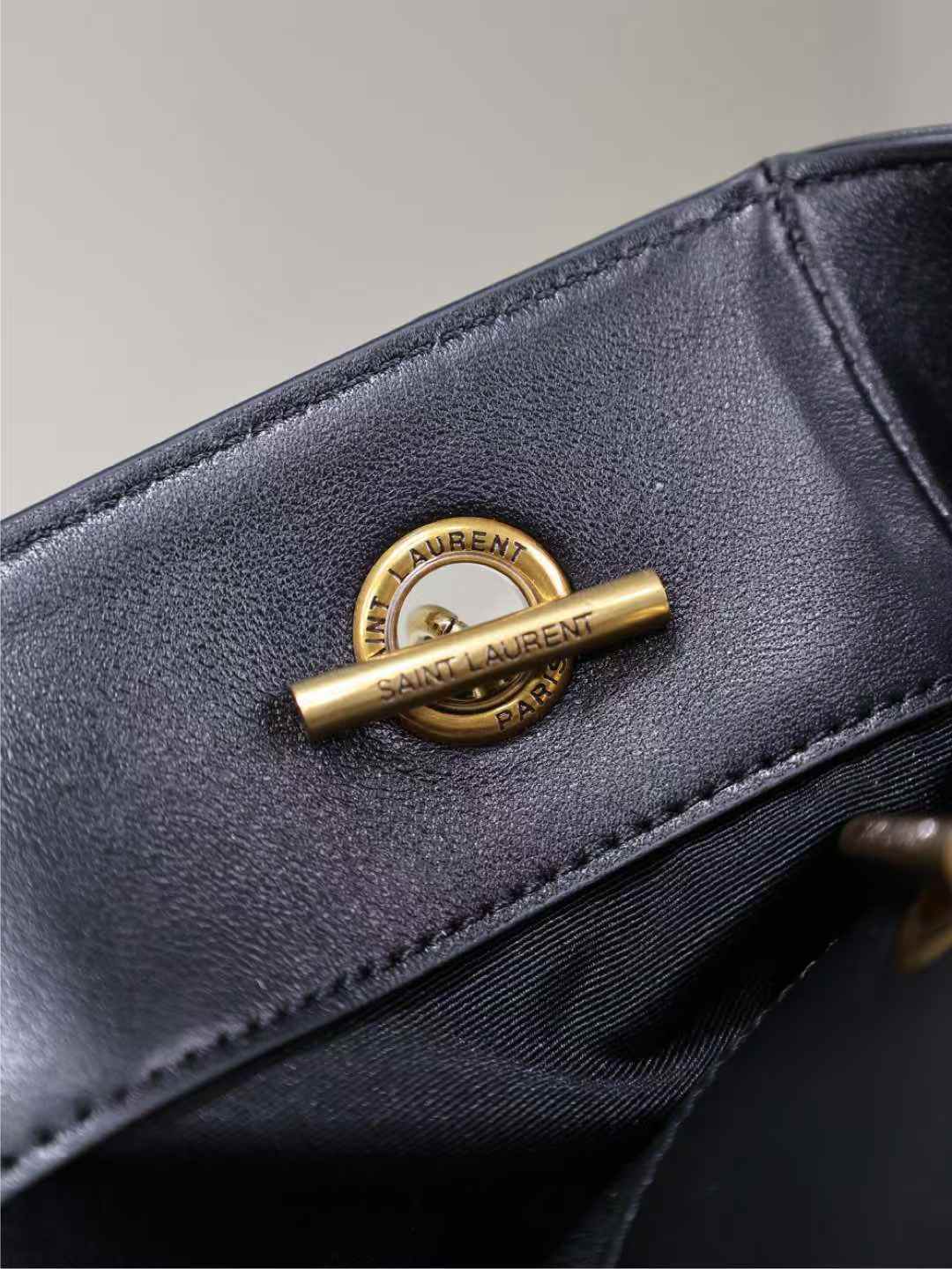 Saint Laurent jamie shopping bag in lambskin view 5