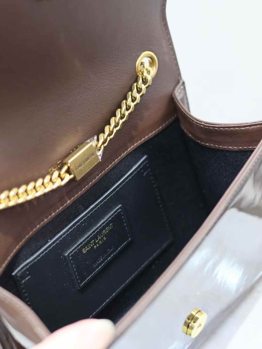 Saint Laurent kate small in patent leather view 3