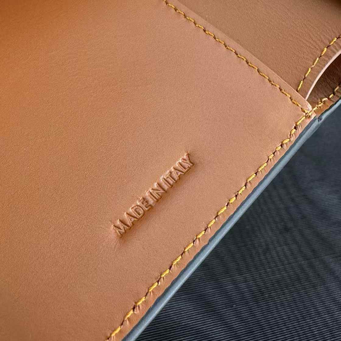 Celine Accordeon Card Holder In Supple Grained Calfskin view 7
