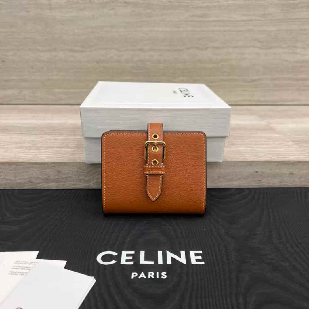 Celine Accordeon Card Holder In Supple Grained Calfskin view 1