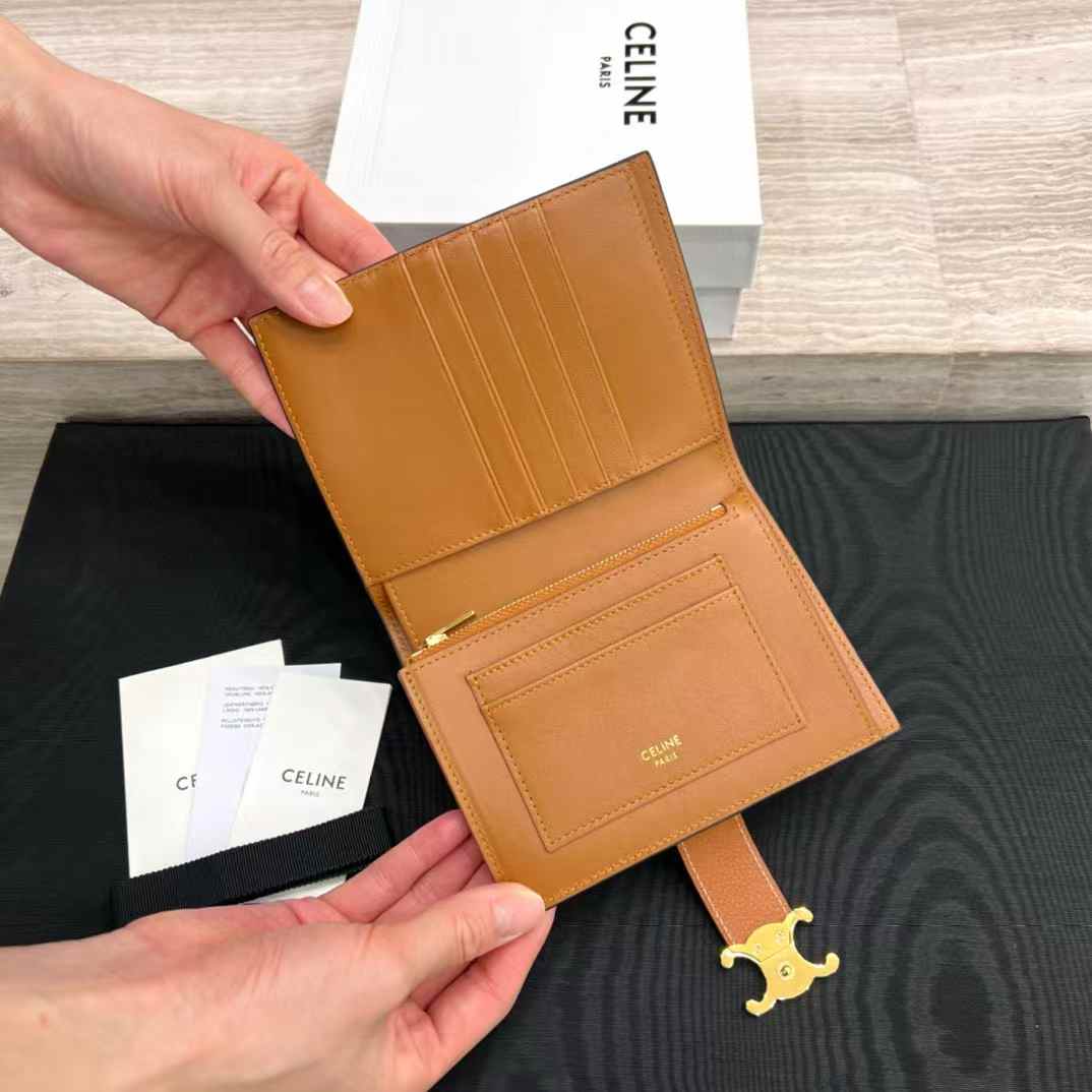 Celine Accordeon Card Holder In Supple Grained Calfskin view 9