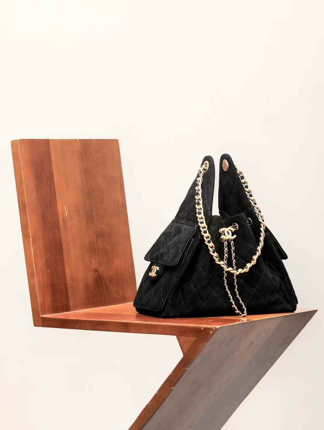 Chanel 25 Bags view 2