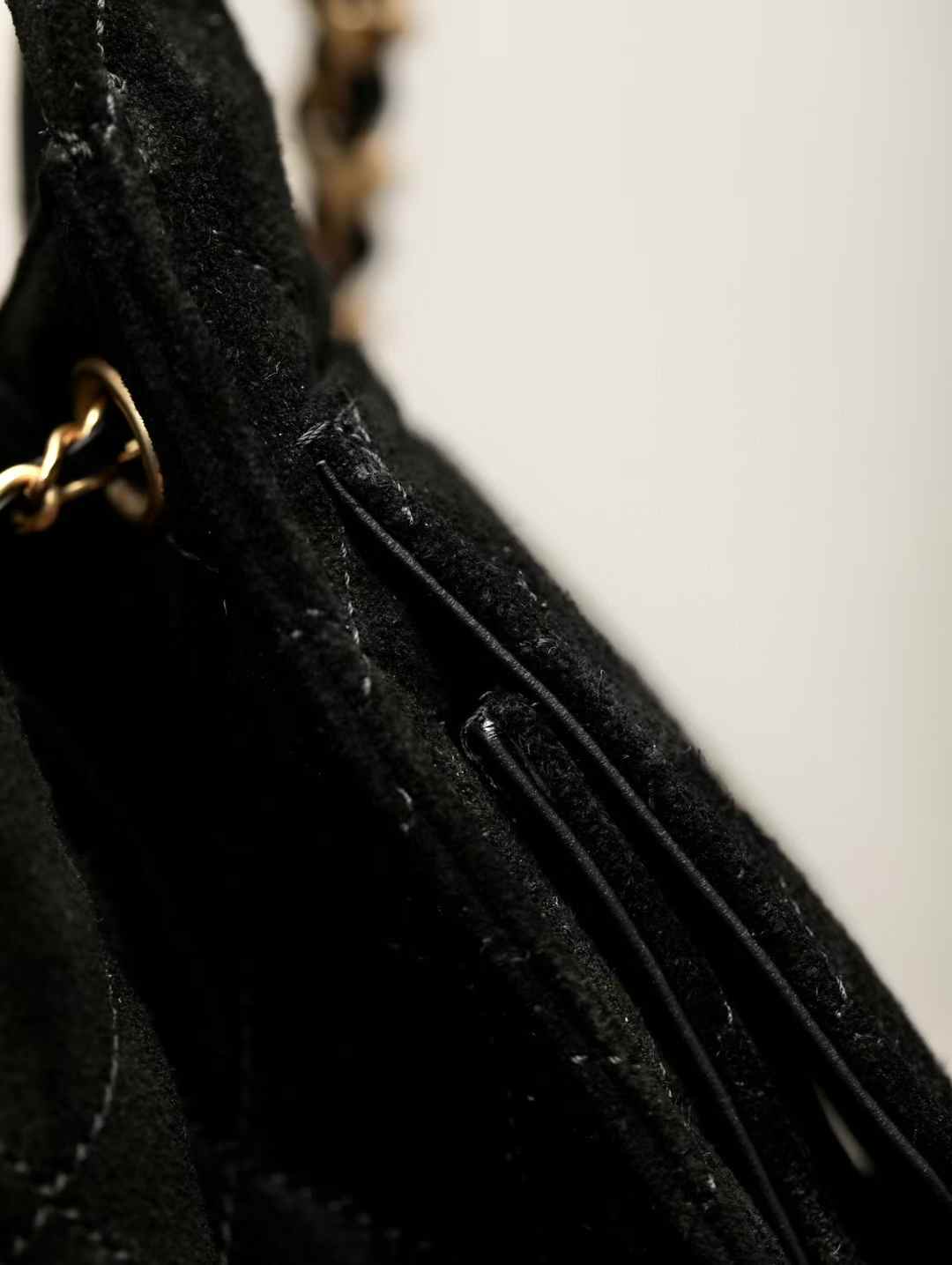 Chanel 25 Bags view 7
