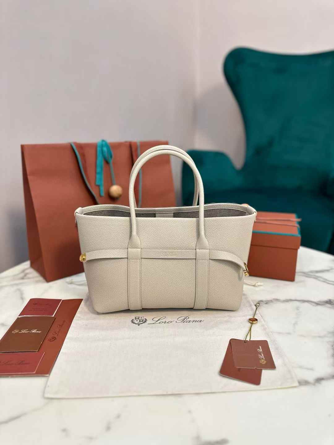 Loro Piana Small Ghiera Shopper view 2