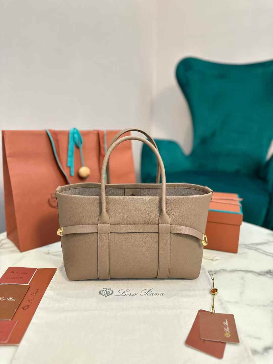 Loro Piana Small Ghiera Shopper view 2