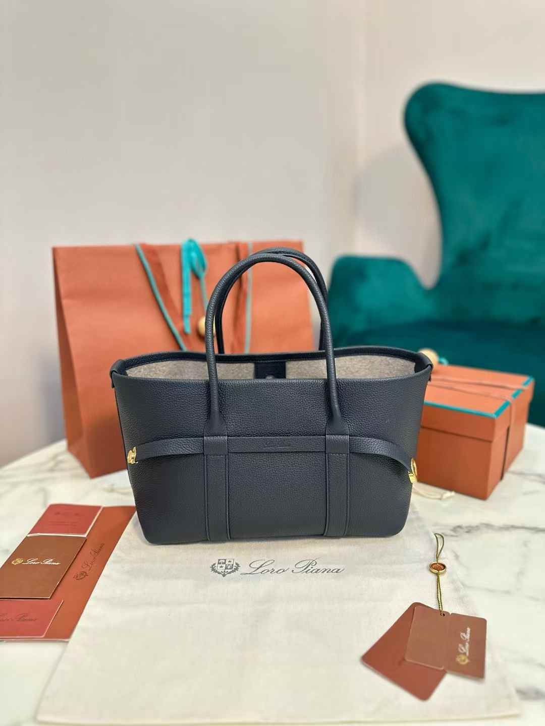 Loro Piana Small Ghiera Shopper view 2
