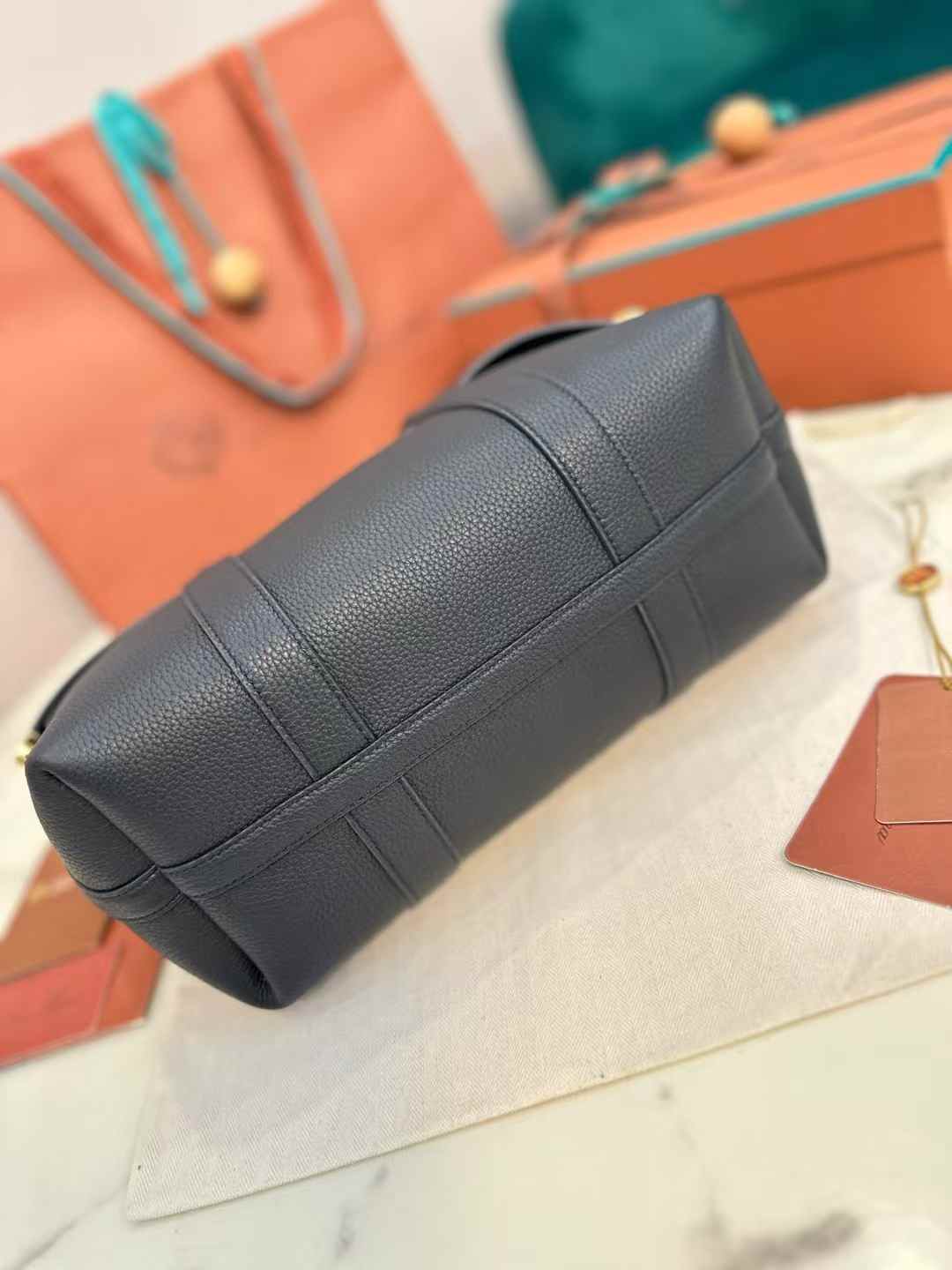 Loro Piana Small Ghiera Shopper view 7