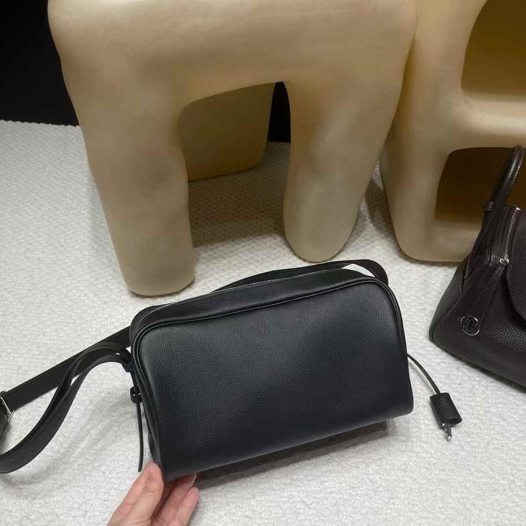 Hermès Nouveau On Body view 25