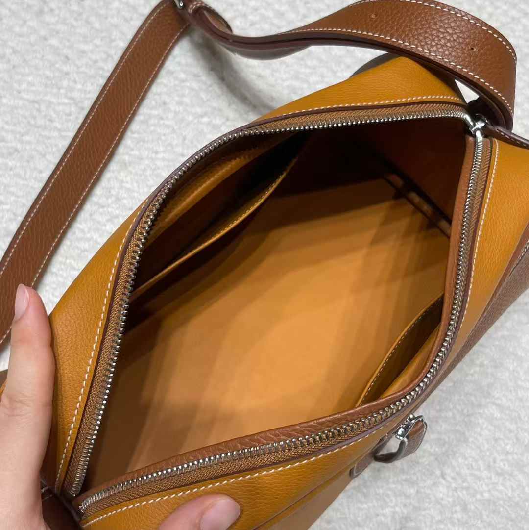 Hermès Nouveau On Body view 7