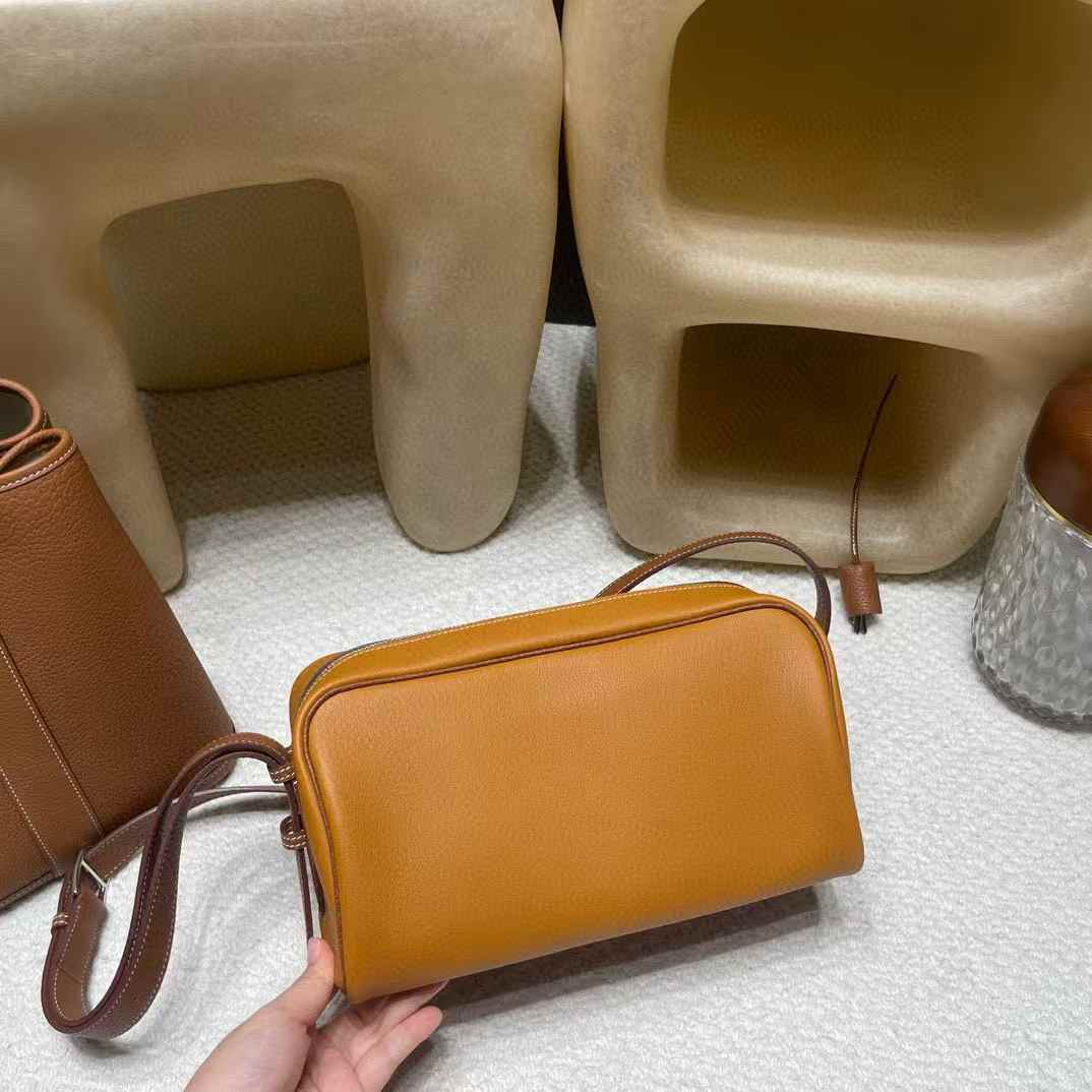 Hermès Nouveau On Body view 8